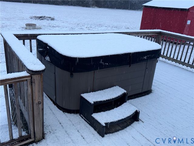 1362 Little Low Ground Rd, Emporia, VA 23847