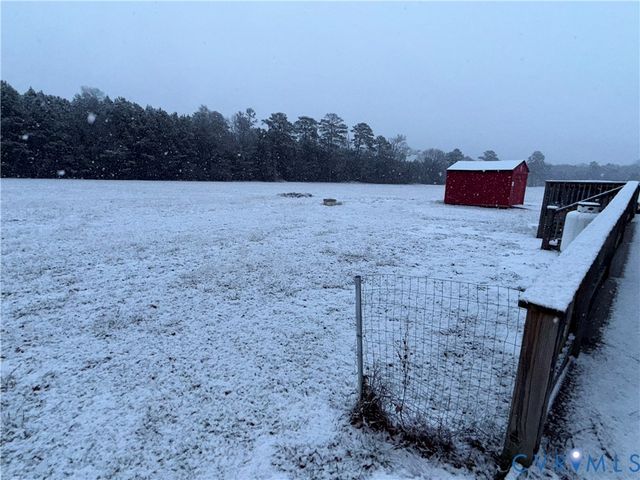 1362 Little Low Ground Rd, Emporia, VA 23847