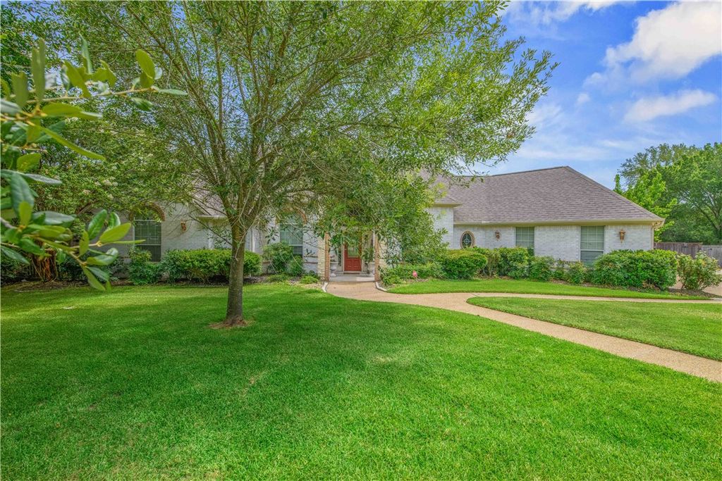 4401 Rocky Meadows Drive, College Station, TX 77845 — exterior