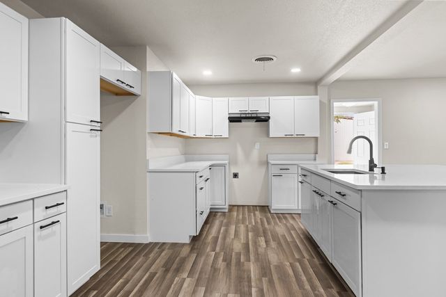 622 W Hillmont, Odessa, TX 79764