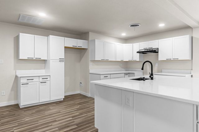 622 W Hillmont, Odessa, TX 79764