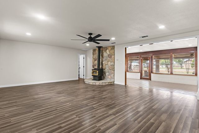 622 W Hillmont, Odessa, TX 79764