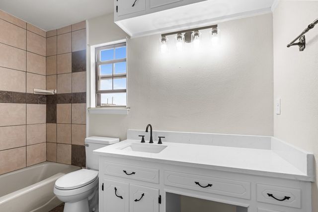 622 W Hillmont, Odessa, TX 79764