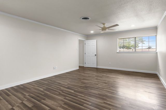 622 W Hillmont, Odessa, TX 79764