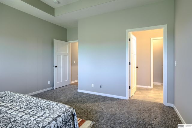 12047 S 45th Avenue, Bellevue, NE 68133