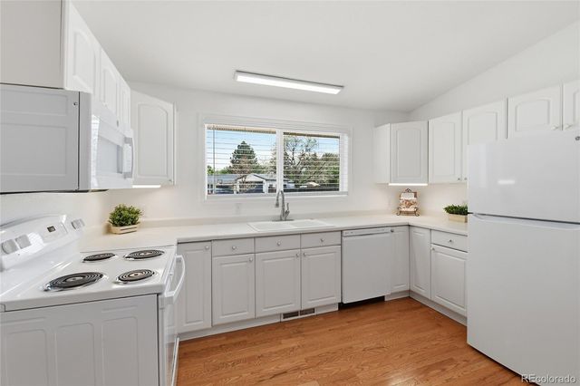 5445 W Caryl Place, Littleton, CO 80128