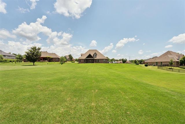 6301 Valley View Road, Edmond, OK 73034