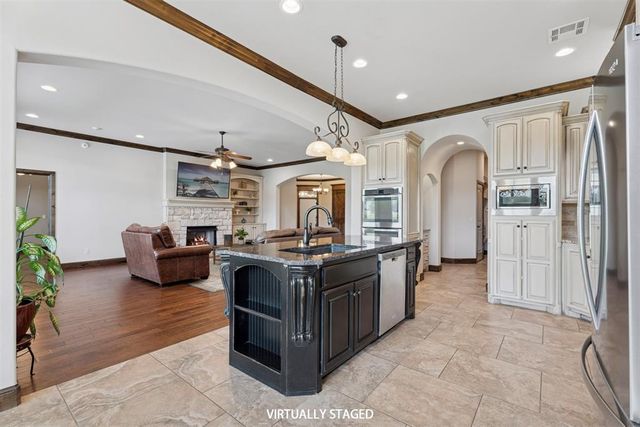 6301 Valley View Road, Edmond, OK 73034