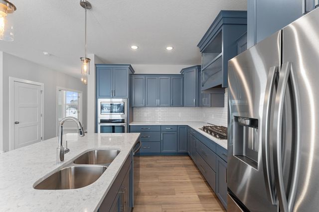 11761 35th Street N, Lake Elmo, MN 55042