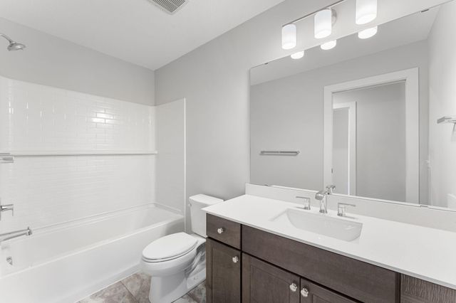 11761 35th Street N, Lake Elmo, MN 55042