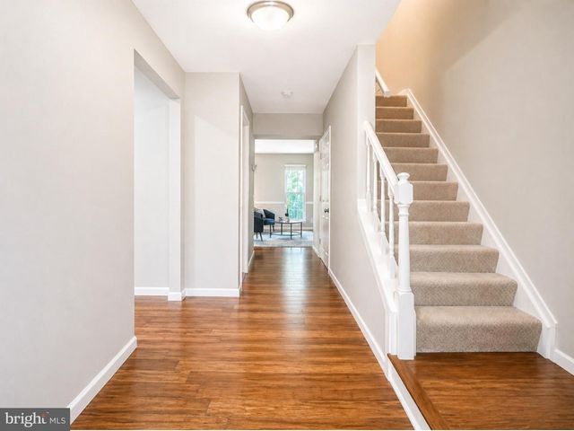 10180 SASSAFRAS WOODS CT, Burke, VA 22015