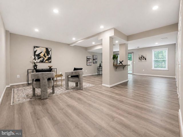 10180 SASSAFRAS WOODS CT, Burke, VA 22015