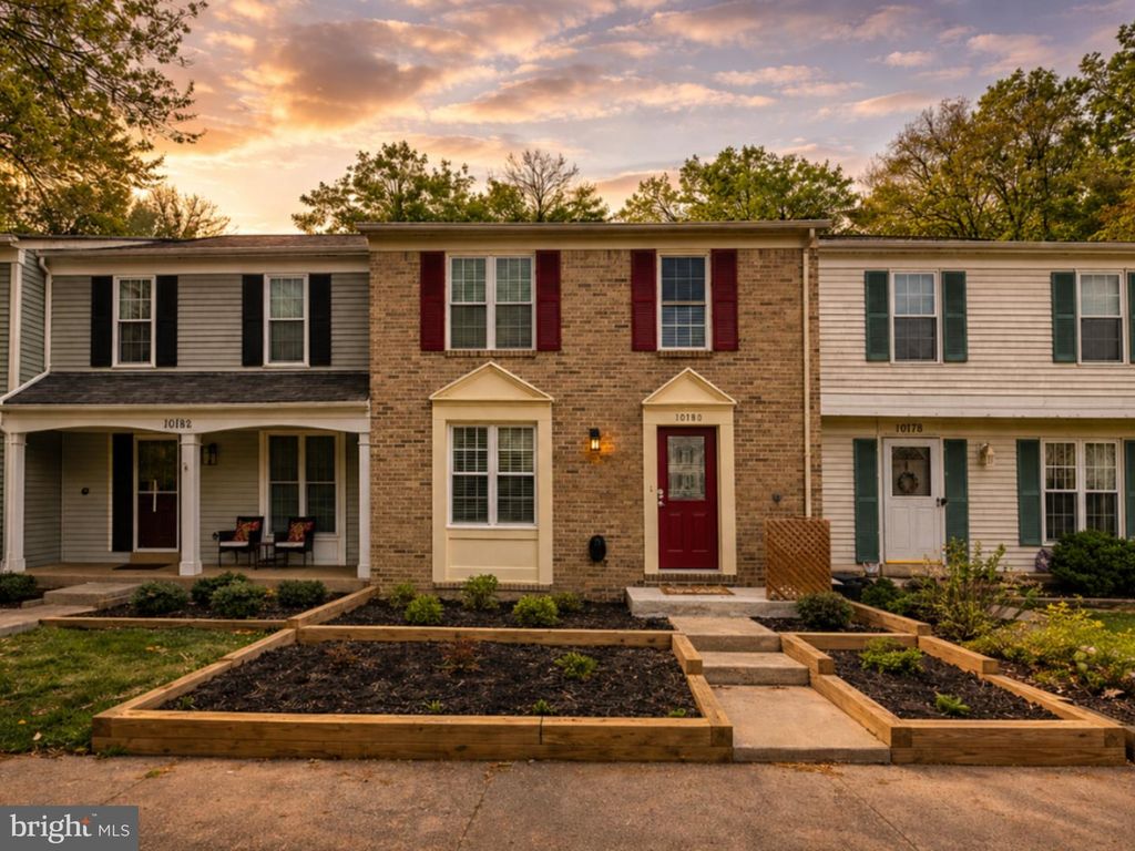 10180 SASSAFRAS WOODS CT, Burke, VA 22015