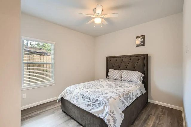 4834 Van Fleet Street, Houston, TX 77033