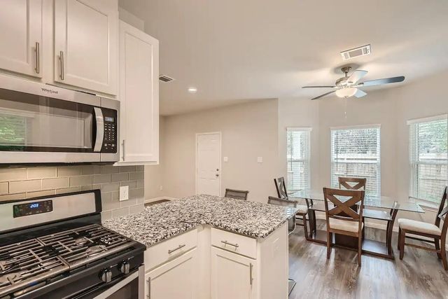 4834 Van Fleet Street, Houston, TX 77033