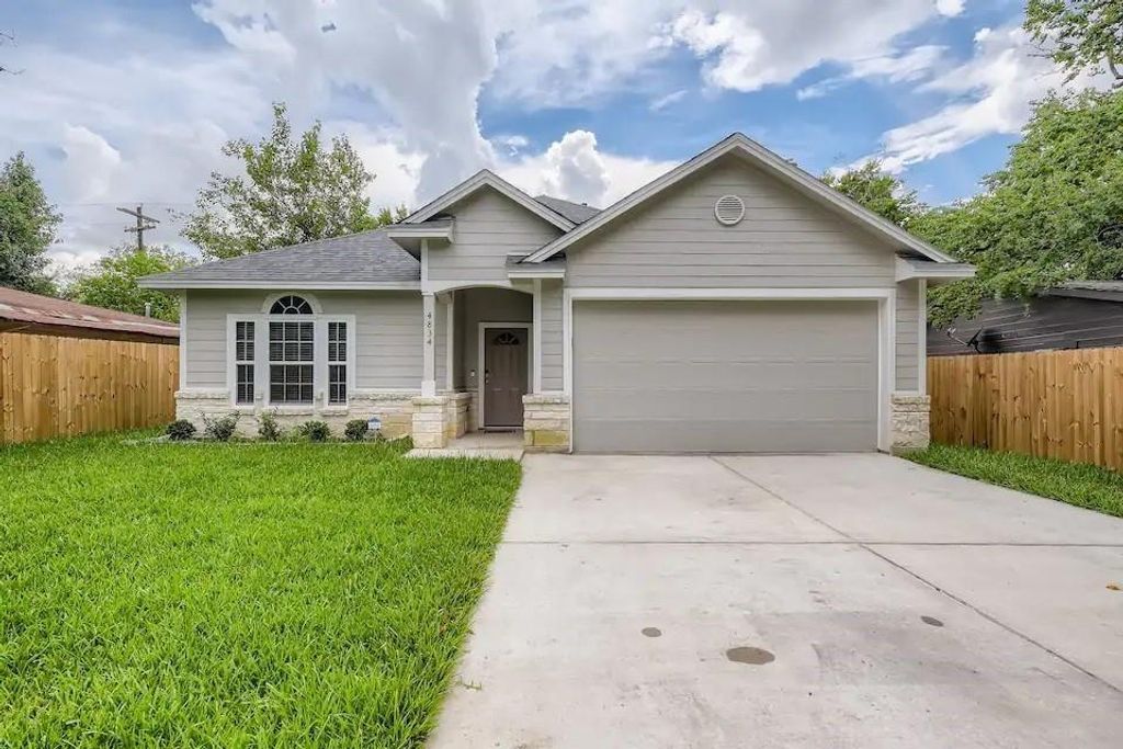 4834 Van Fleet Street, Houston, TX 77033