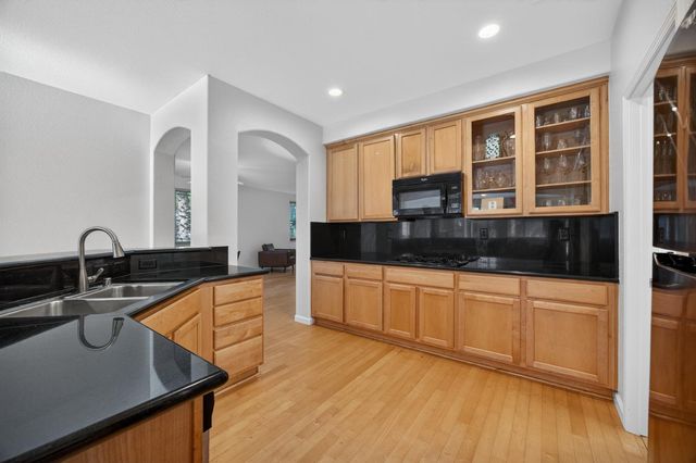 9200 Earl Fife Dr, Elk Grove, CA 95624