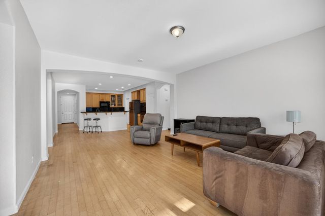 9200 Earl Fife Dr, Elk Grove, CA 95624