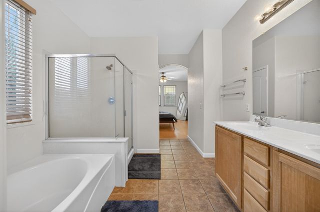 9200 Earl Fife Dr, Elk Grove, CA 95624