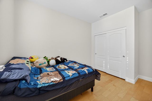 9200 Earl Fife Dr, Elk Grove, CA 95624