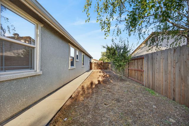 9200 Earl Fife Dr, Elk Grove, CA 95624