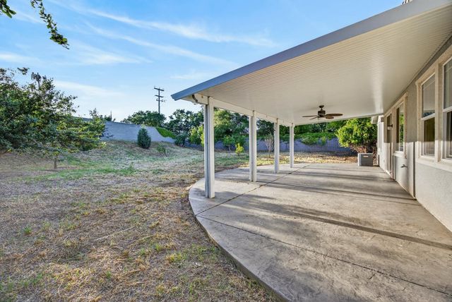 9200 Earl Fife Dr, Elk Grove, CA 95624