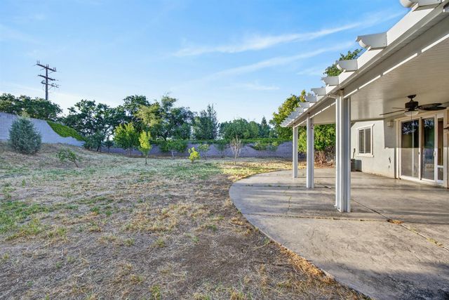 9200 Earl Fife Dr, Elk Grove, CA 95624