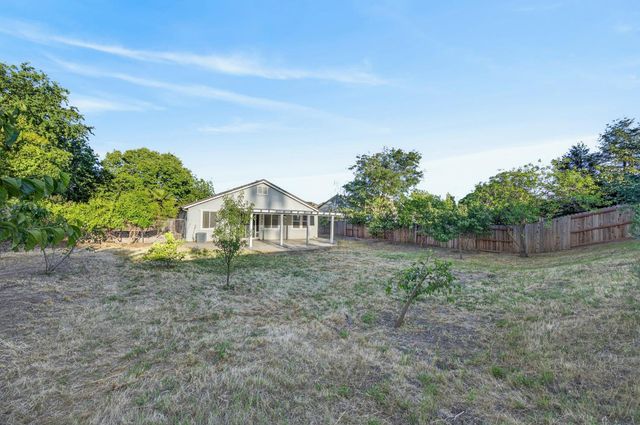 9200 Earl Fife Dr, Elk Grove, CA 95624