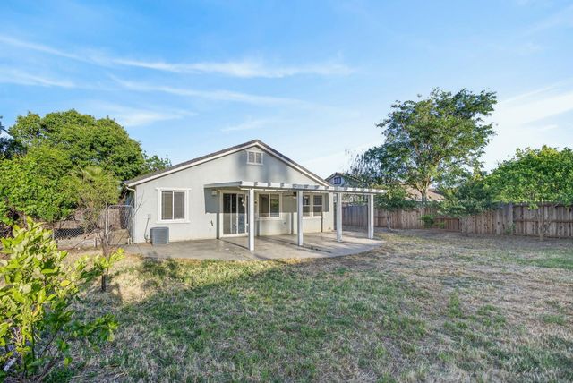 9200 Earl Fife Dr, Elk Grove, CA 95624