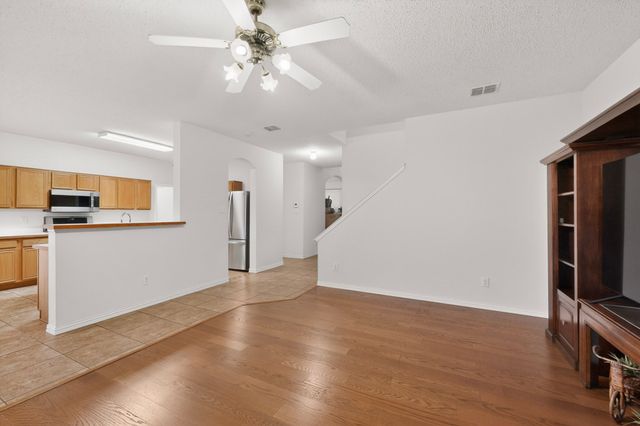 317 E Clover Park Drive, Fort Worth, TX 76140