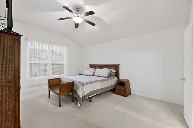 317 E Clover Park Drive, Fort Worth, TX 76140