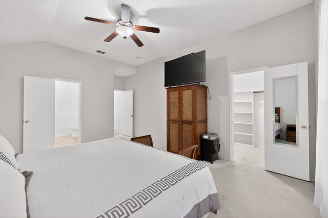 317 E Clover Park Drive, Fort Worth, TX 76140