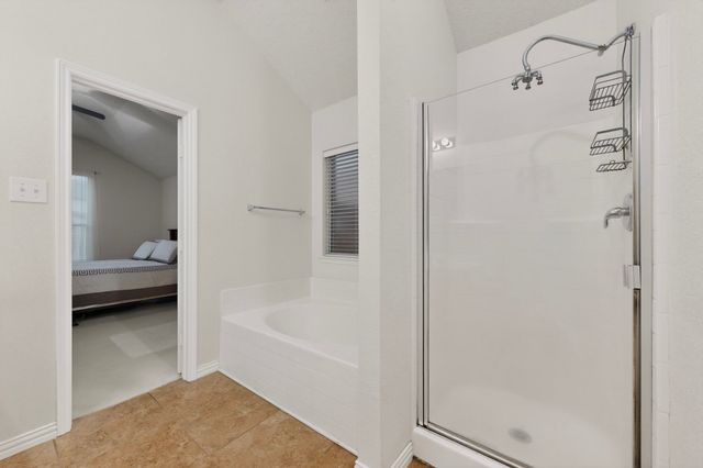 317 E Clover Park Drive, Fort Worth, TX 76140