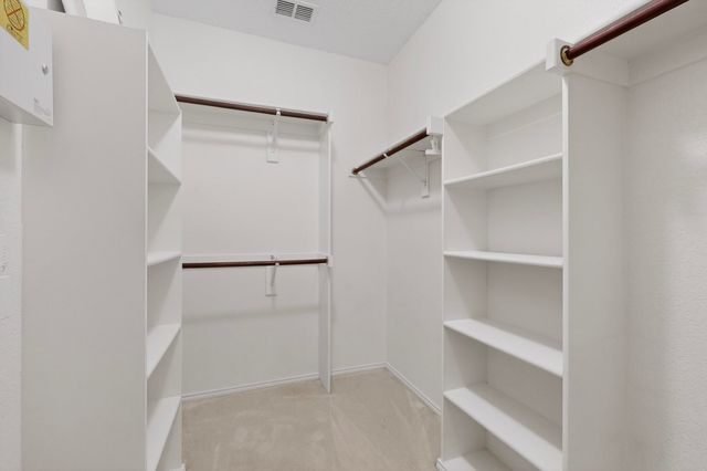 317 E Clover Park Drive, Fort Worth, TX 76140