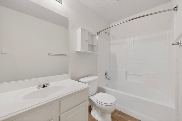 317 E Clover Park Drive, Fort Worth, TX 76140