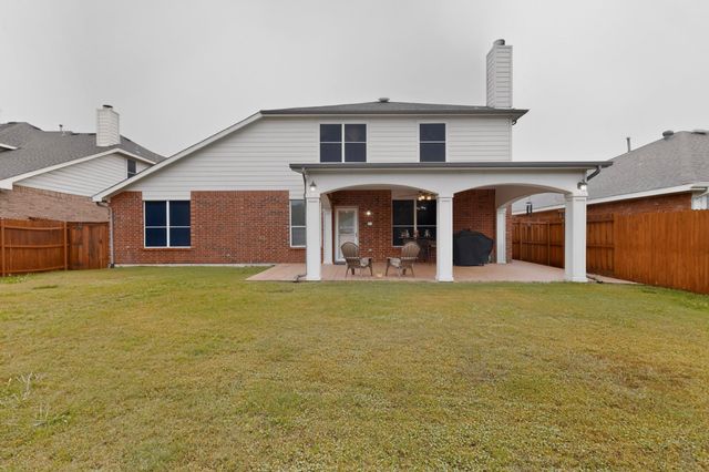 317 E Clover Park Drive, Fort Worth, TX 76140