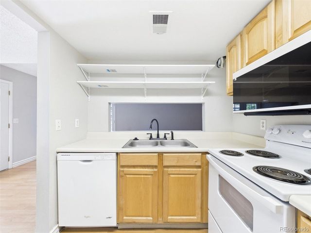9901 E Evans Ave 9-9C, Denver, CO 80247