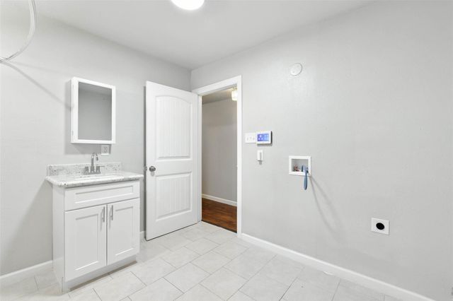 5017 Boicewood Street B, Hockley, TX 77016