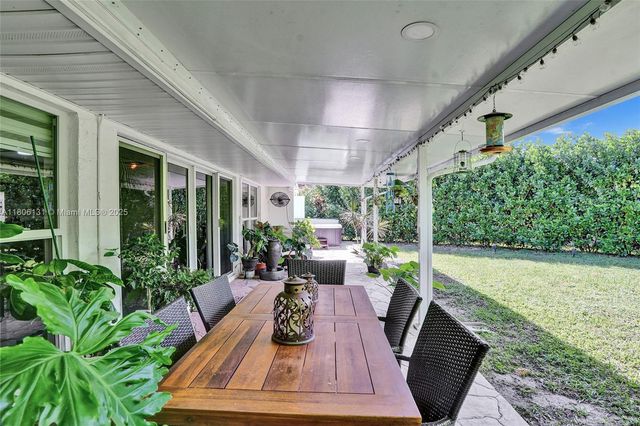 5709 Bamboo Cir., Tamarac, FL 33319
