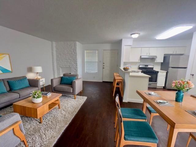9901 Roxanna DR A, Austin, TX 78748