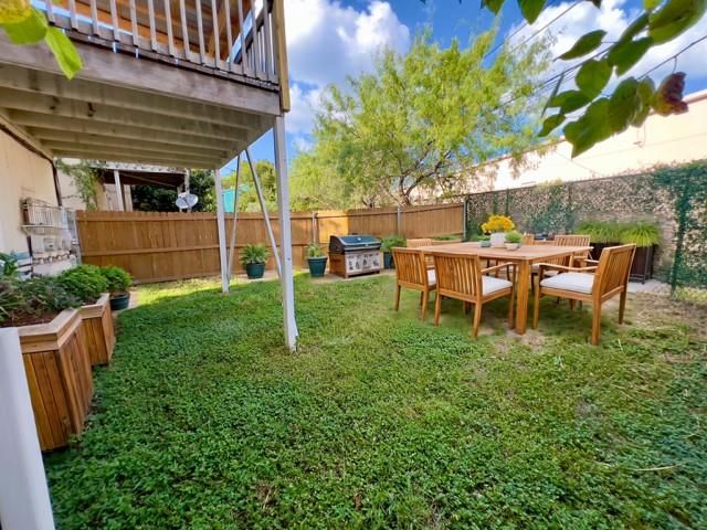 9901 Roxanna DR A, Austin, TX 78748