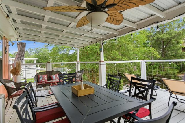 6371 Shawnee St., Kiln, MS 39556