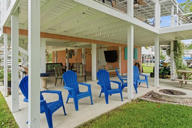 6371 Shawnee St., Kiln, MS 39556