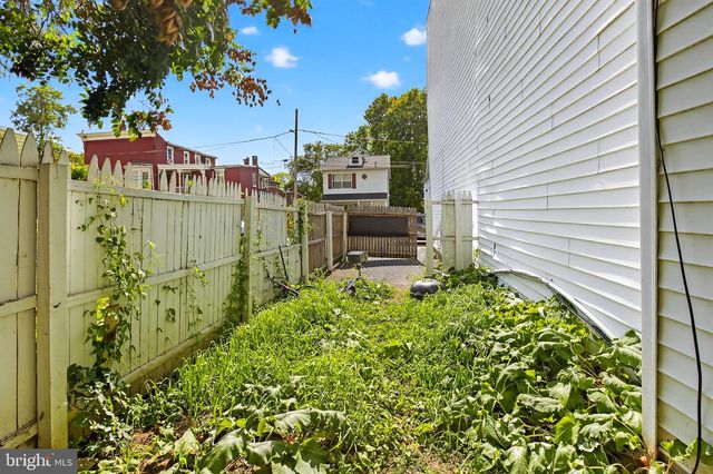 29 N 12TH ST, Harrisburg, PA 17103