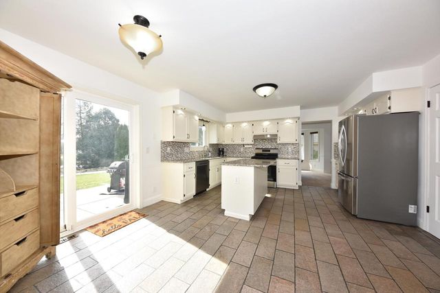 W173N5132 Mulberry LANE, Menomonee Falls, WI 53051