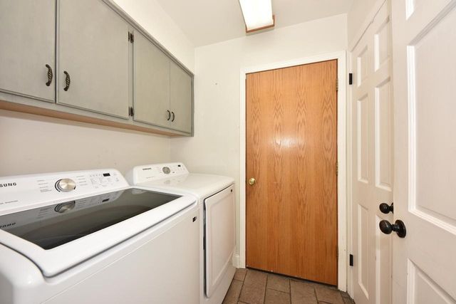 W173N5132 Mulberry LANE, Menomonee Falls, WI 53051