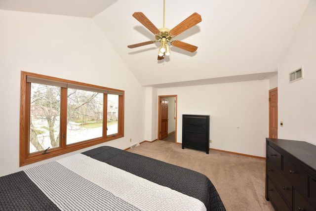 W173N5132 Mulberry LANE, Menomonee Falls, WI 53051