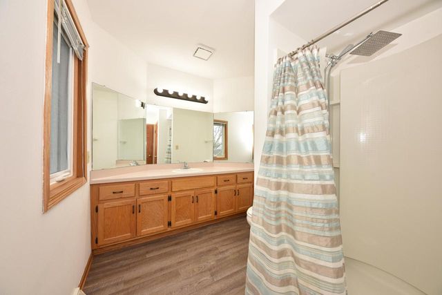 W173N5132 Mulberry LANE, Menomonee Falls, WI 53051