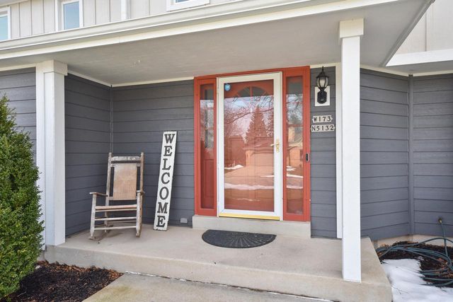 W173N5132 Mulberry LANE, Menomonee Falls, WI 53051