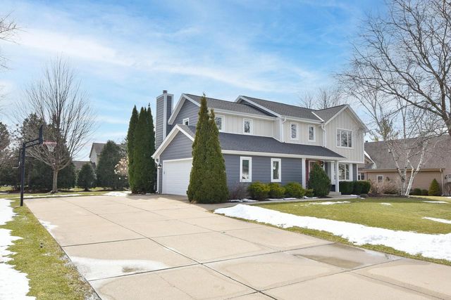 W173N5132 Mulberry LANE, Menomonee Falls, WI 53051